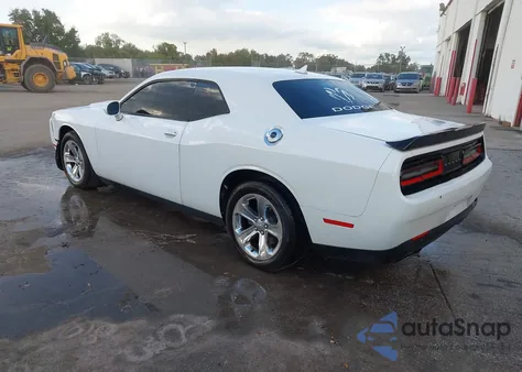 2015 Dodge Challenger Sxt Plus z USA, uszkodzony, nr VIN 2C3CDZBG7FH770513